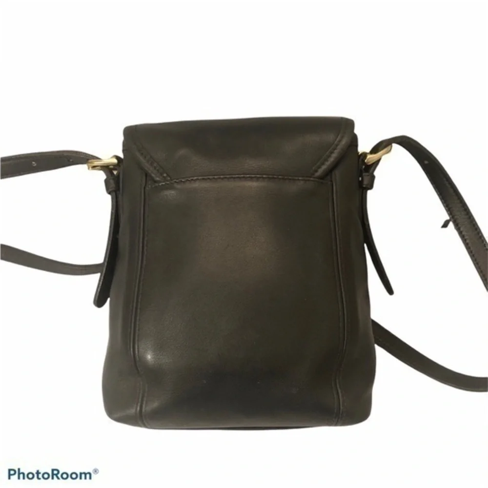 Coach vintage black leather 4108 soho flap bag